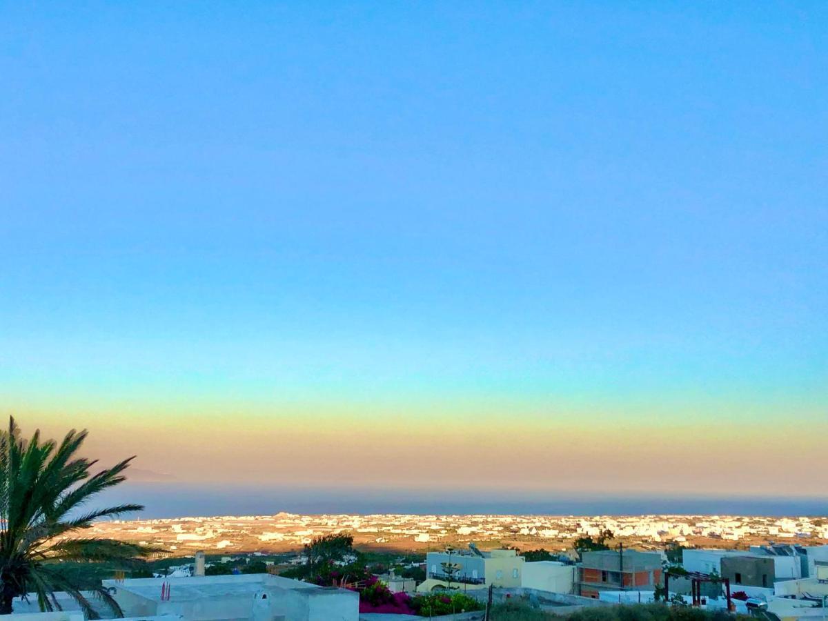 Oldtown Suites Fira المظهر الخارجي الصورة