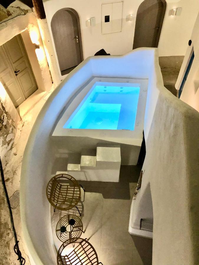 Oldtown Suites Fira المظهر الخارجي الصورة