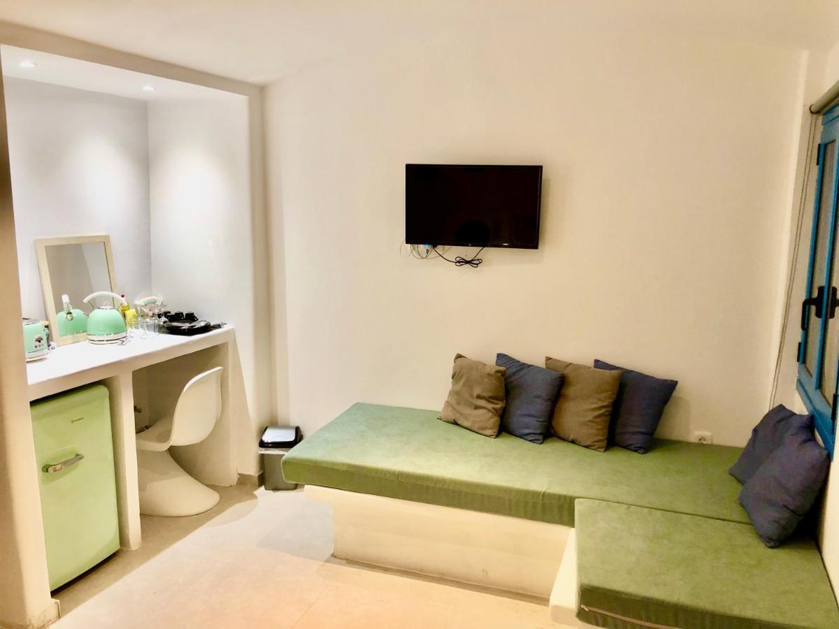 Oldtown Suites Fira المظهر الخارجي الصورة